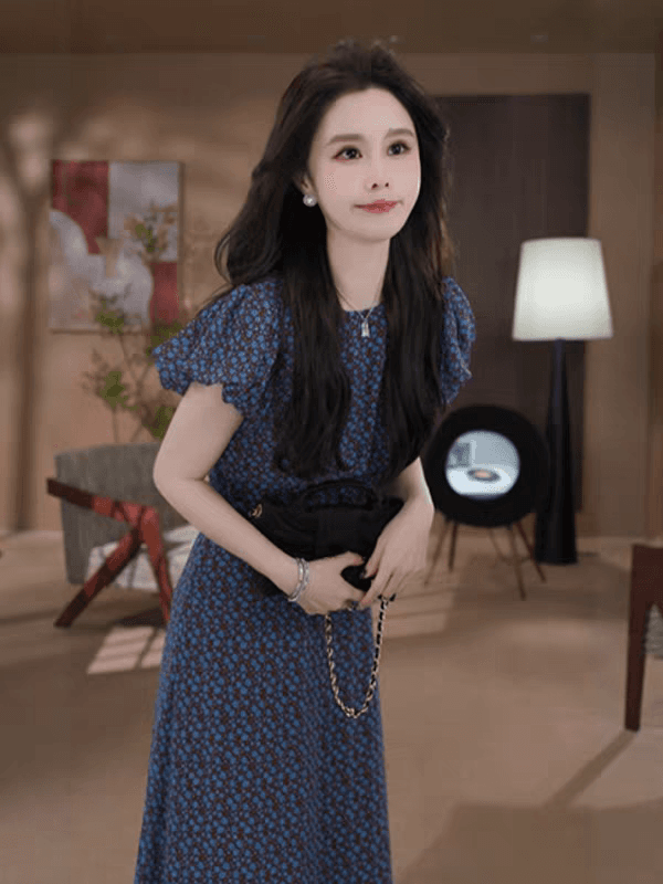 프랑스식 품격 파란색 거품 소매 꽃무늬 드레스 2026 여름 새로운 우아함 차 휴식 허리 수축 롱 스커트 여성 의류 상세 이미지 3