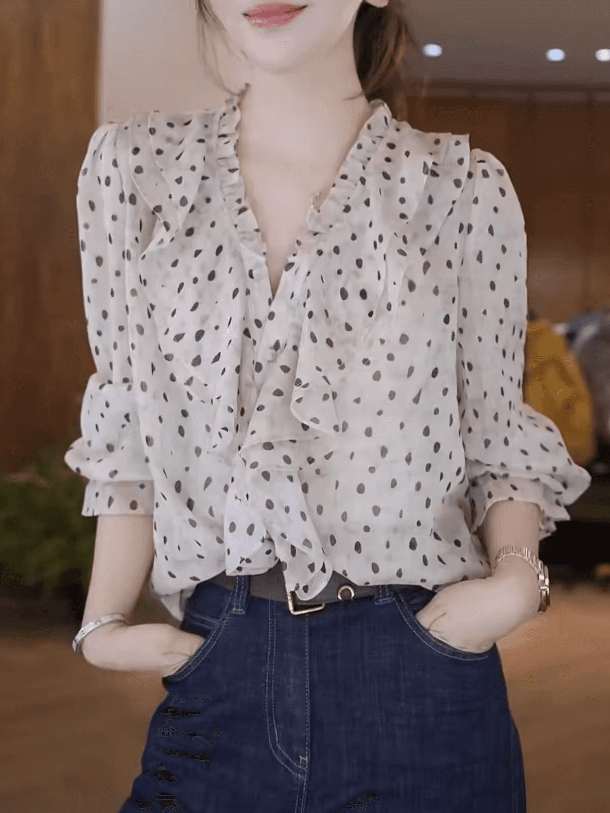 프랑스식 부드러운 바람 프릴 도트 무늬 V넥 쉬폰 여성 셔츠 가을 긴팔 레트로 루즈핏 고유 한 아름다운 맨위 이미지 2