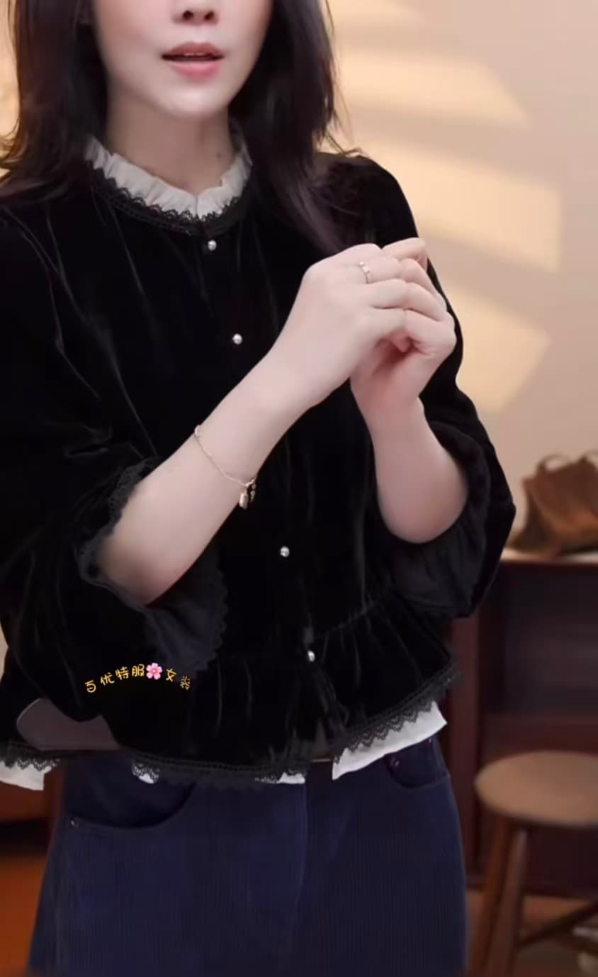 고급 센스 빛 럭셔리 레이스 조각 벨벳 여성 셔츠 겨울 새로운 슬림해 보이는 품격 다용도 검정색 긴팔 맨위 상세 이미지 4