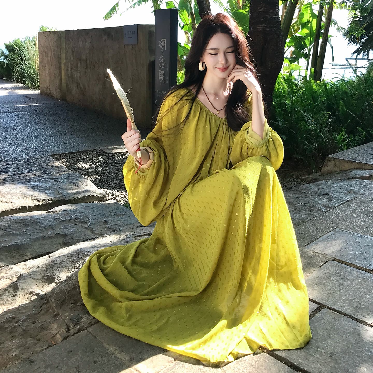 새로운 중식 국풍 V넥 루즈핏 도트 무늬 휴가 여성 드레스 여름 천 금빛 바람 치마 이미지 4