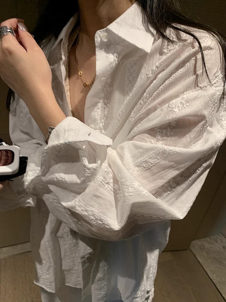 yoogirls 느슨함 센스 프로필 모양 화이트 아마 자수 긴팔 여성 셔츠 봄 여름 얇은 스타일 자외선 차단 셔츠 재킷 상세 이미지 3