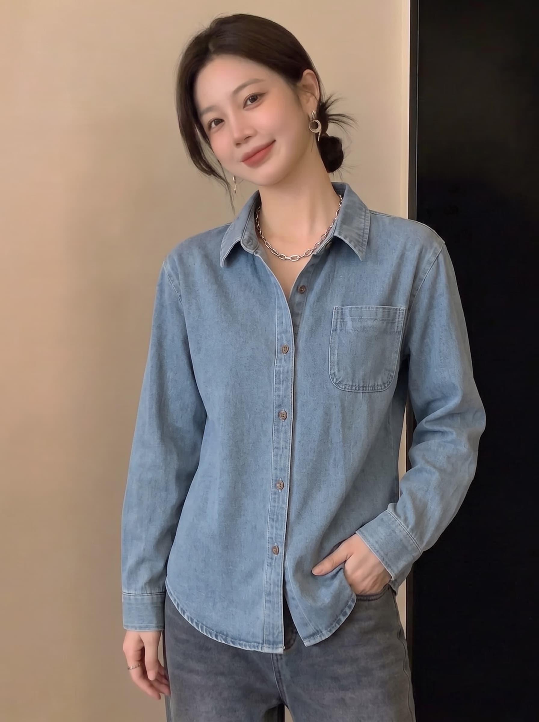 실사 데님 여성 셔츠 2026 가을 새로운 루즈핏 외출용 셔츠 캐주얼 카디건 코트 다용도 맨위 이미지 4