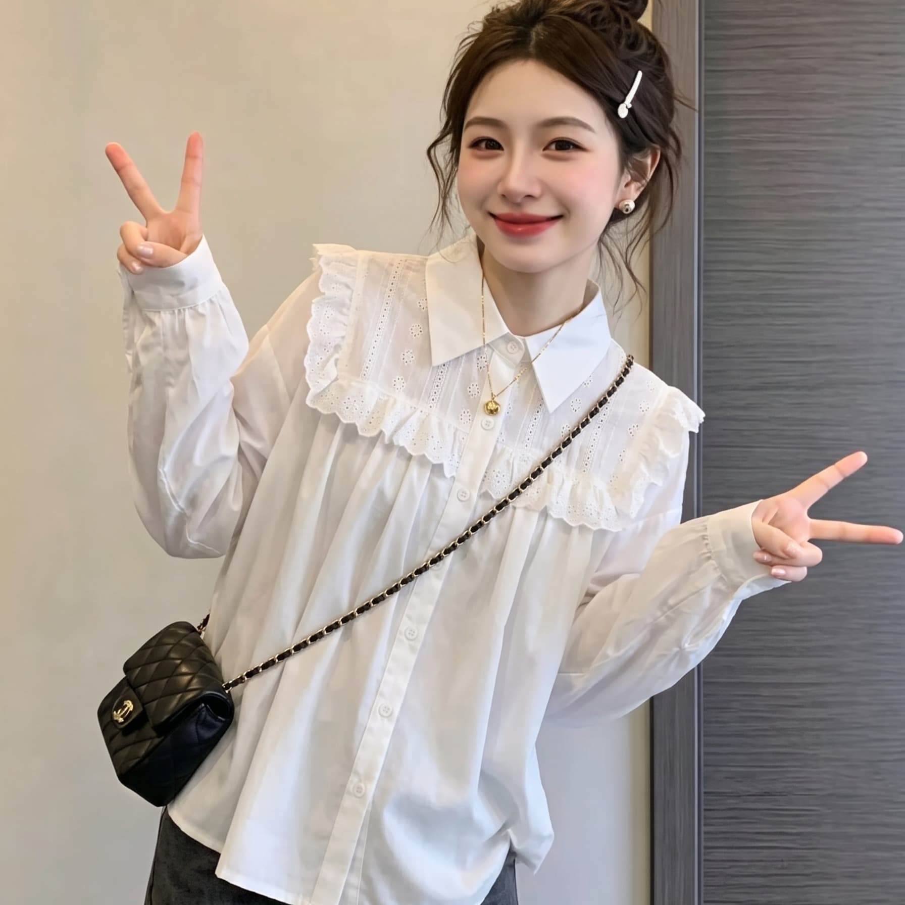 실사 빅 사이즈 여성 의류 디자인 센스 레이스 측면 패치워크 셔츠 2026 가을 새로운 루즈핏 슬림해 보이는 다용도 셔츠