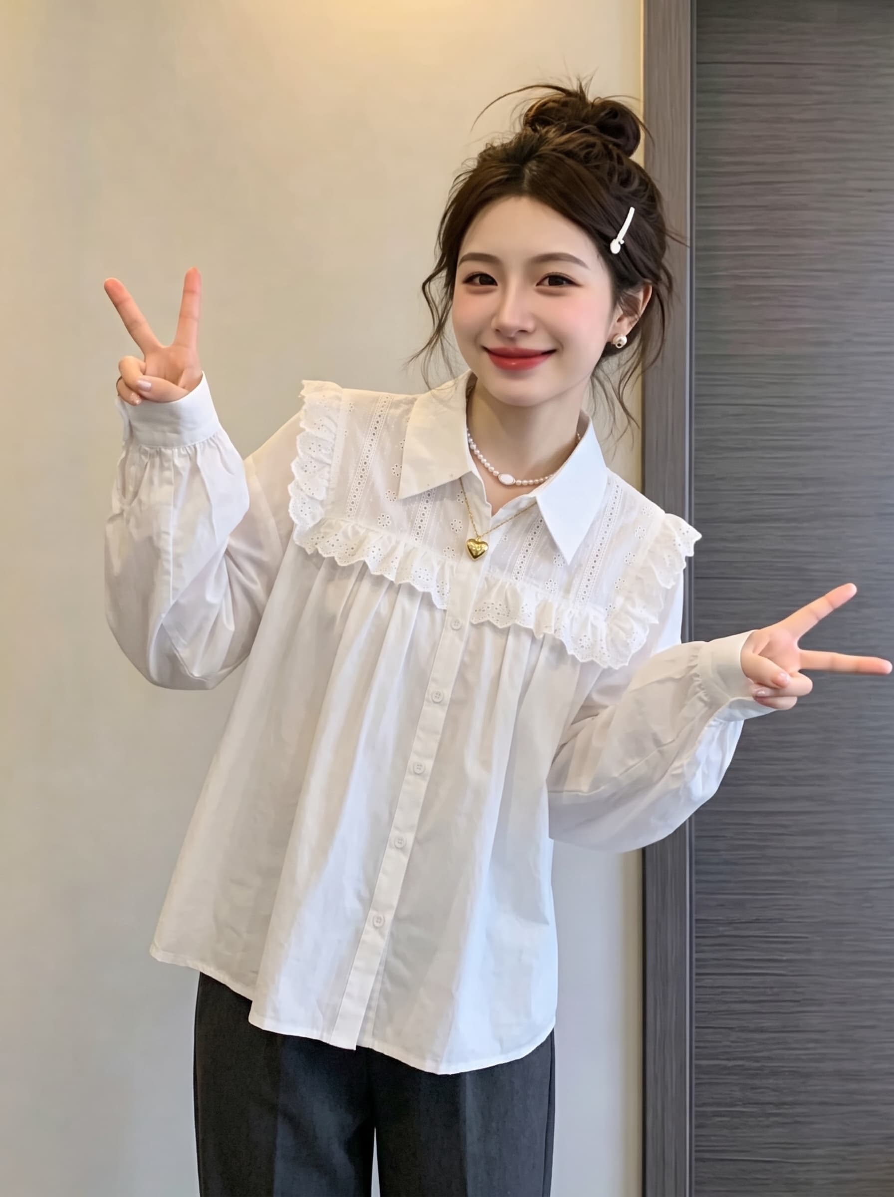실사 빅 사이즈 여성 의류 디자인 센스 레이스 측면 패치워크 셔츠 2026 가을 새로운 루즈핏 슬림해 보이는 다용도 셔츠 상세 이미지 4