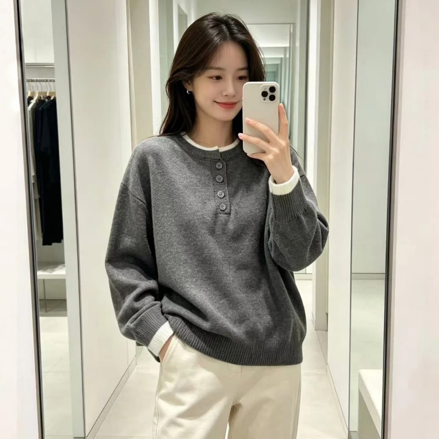 빅 사이즈 여성 의류 한 부서 패치워크 색상 헨리 칼라 페이크 레이어드 스웨터 2026 가을 겨울 새로운 루즈핏 다용도 니트 맨위 상세 이미지 3