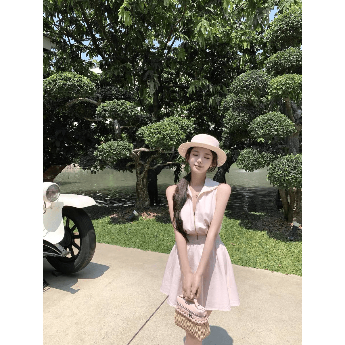 kubiliv 화이트 폴로 칼라 플리츠 민소매 여성 드레스 허리 수축 슬림해 보이는 A라인 스커트 이미지 5