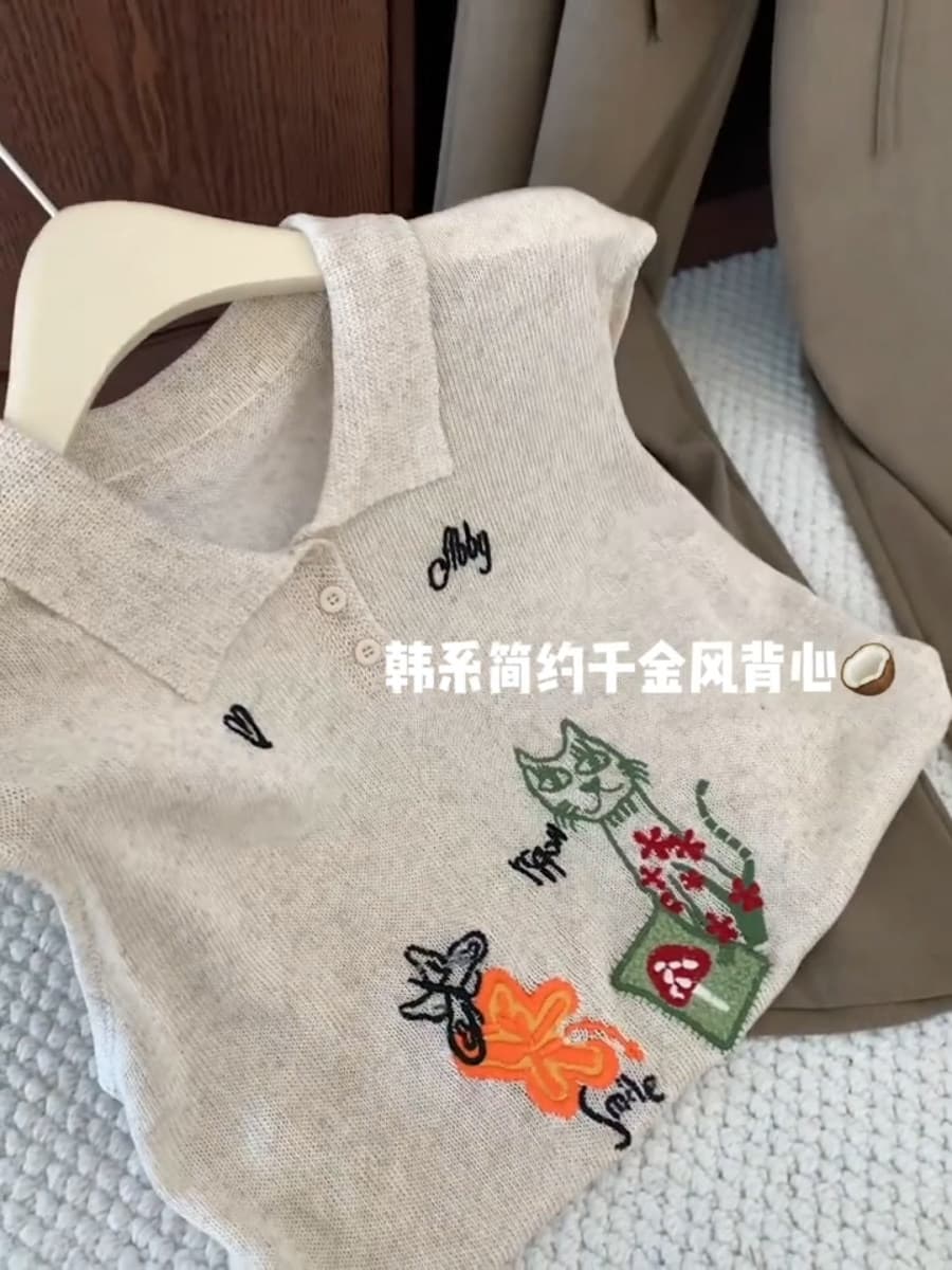 한국 스타일 고양이 꽃 자수 폴로 칼라 민소매 니트 조끼 여성 2026 여름 루즈핏 다용도 POLO 셔츠 맨위