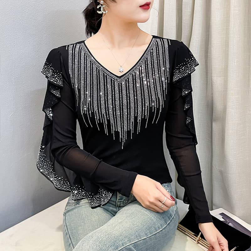 실사 2026 유럽 역 봄 새로운 V넥 레이스 홀로우 아웃 다이아몬드 세팅 외국 가스 몸매 가꾸기 슬림해 보이는 기본 셔츠 여성 트렌디 이미지 5