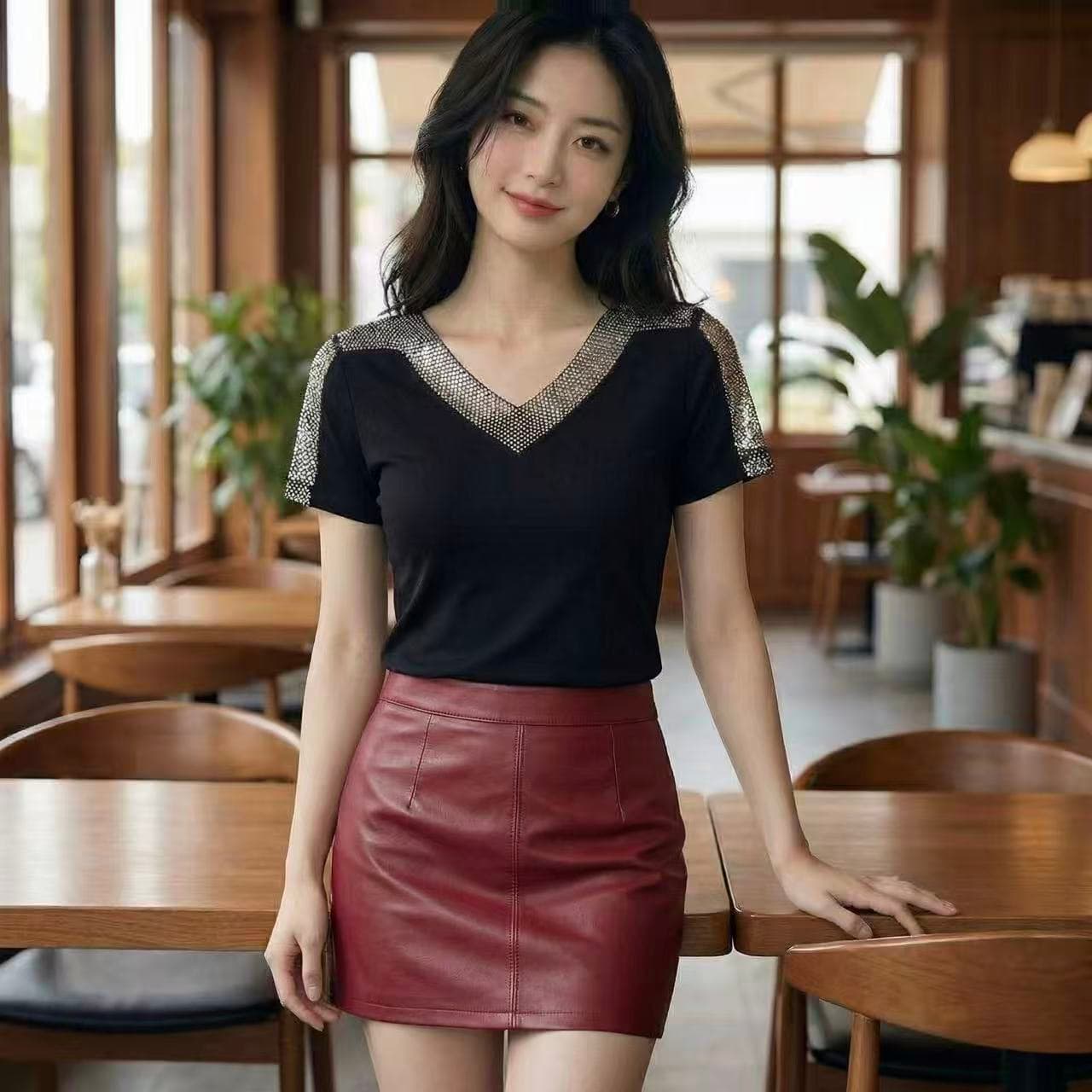 실사 2026 유럽 역 여름 새로운 패션 V넥 홀로우 아웃 품격 인터넷 훈련 몸매 가꾸기 반팔 기본 셔츠 여성 트렌디 상세 이미지 16