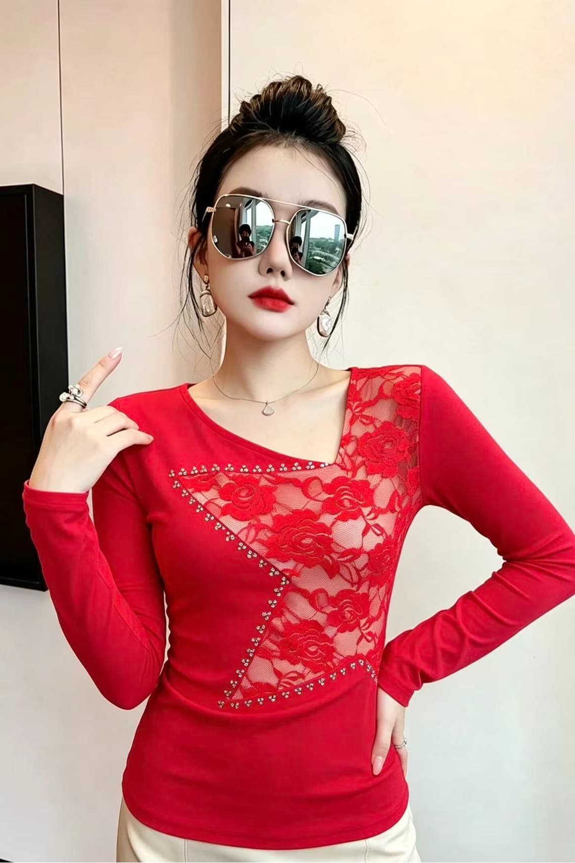 품격 레이스 핫픽스 긴팔 여성 티셔츠 몸매 가꾸기 슬림해 보이는 나팔 소매 라운드 넥 기본 셔츠 외국 가스 패치워크 작은 셔츠 이미지 6