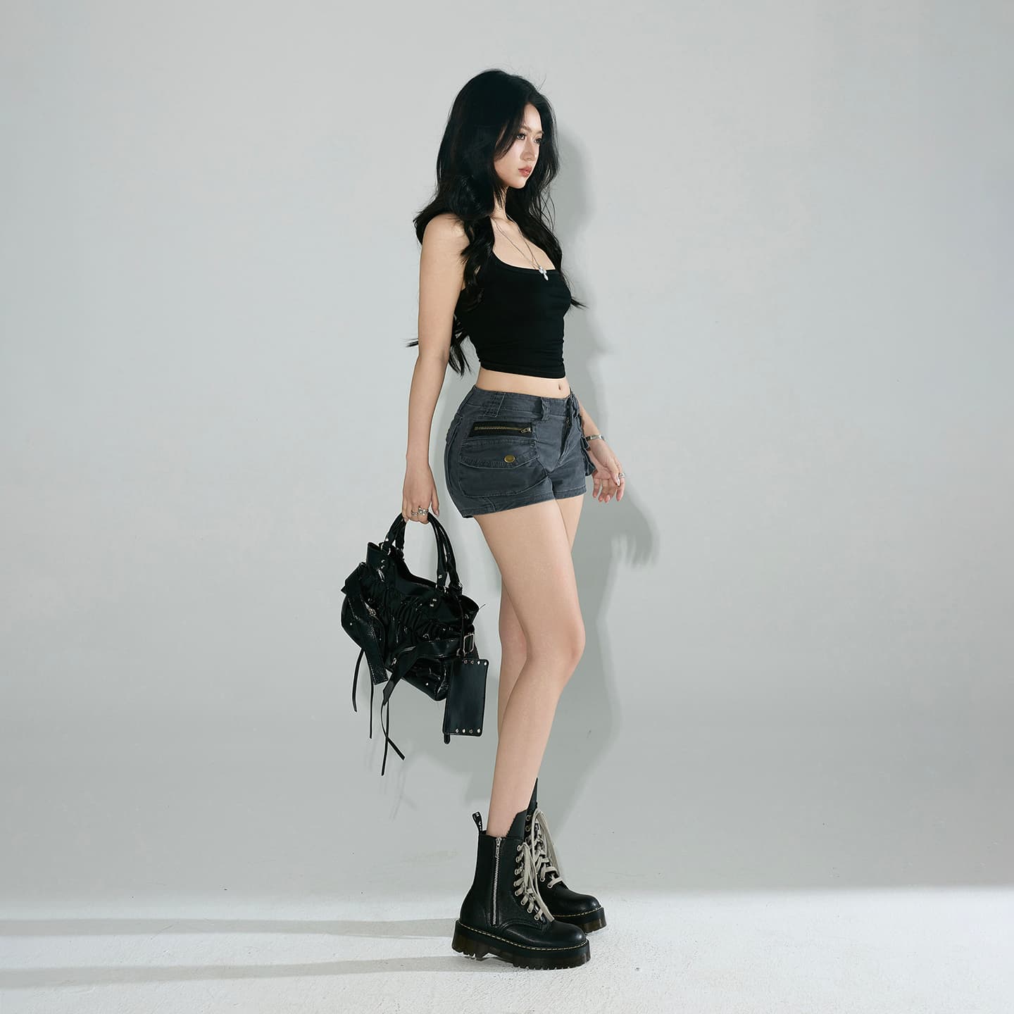 인터넷 유명인 같은 단락 여름 기타 주머니 워크웨어 핫 바지 여성 아메리칸 레트로 로우 웨이스트 핫걸 슬림해 보이는 타이트 스커트 데님 반바지 이미지 3