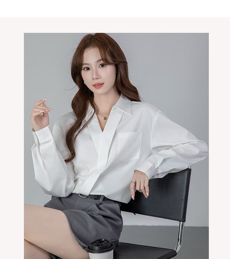 2026 실사 가을 새로운 화이트 여성 셔츠 고급 센스 루즈핏 슬림해 보이는 셔츠 V넥 캐주얼 맨위 상세 이미지 24