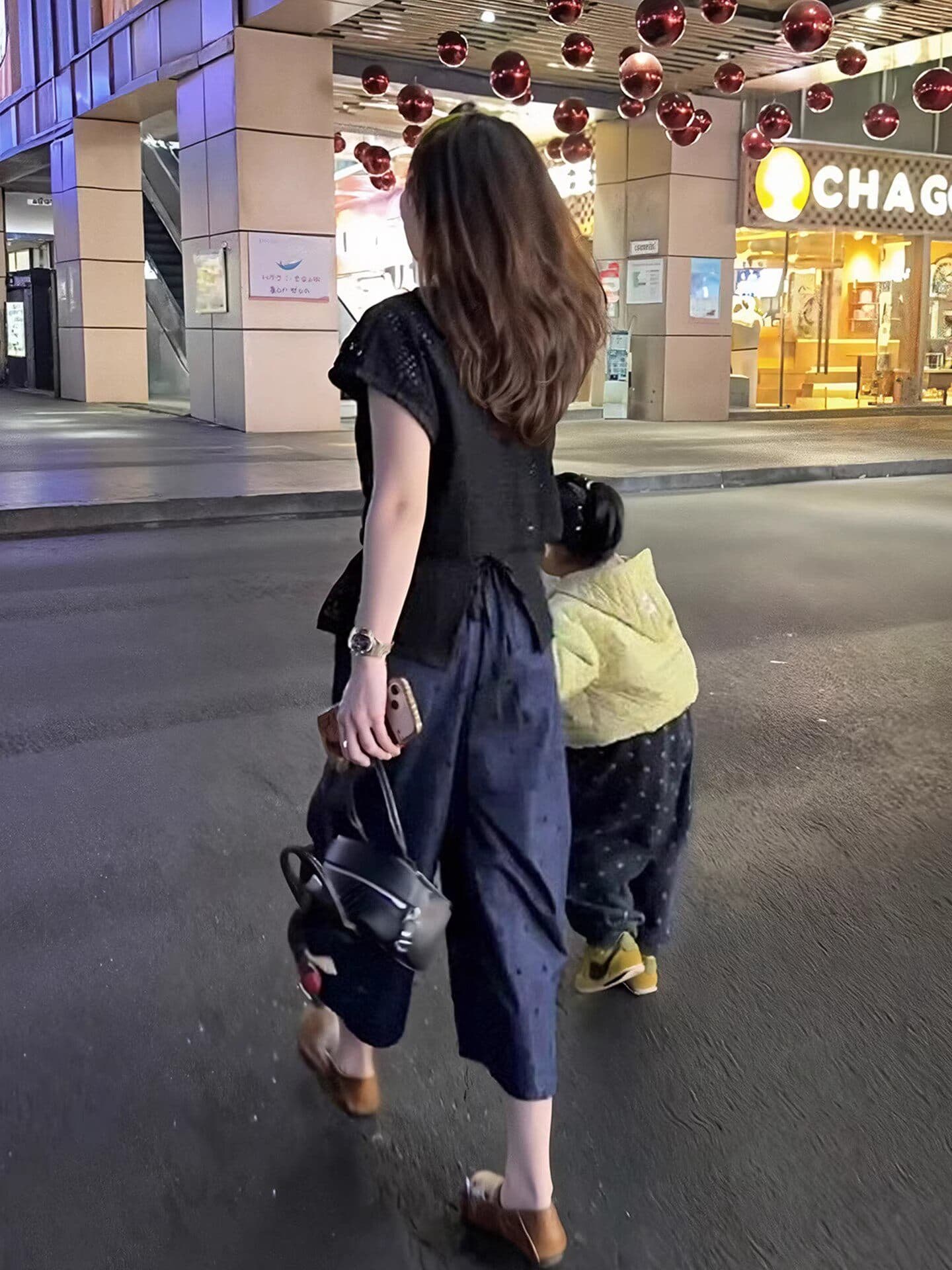 여름 연령 감소 착용 가져 가라. 전체 집합 한 부서 검정색 반팔 티셔츠 맨위 도트 무늬 와이드 레그 팬츠 느슨함 센스 세트 여성 상세 이미지 6