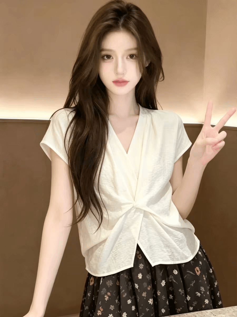 V넥 비틀림 반팔 셔츠 여자 2026 새로운 여름 맨위 이미지 4