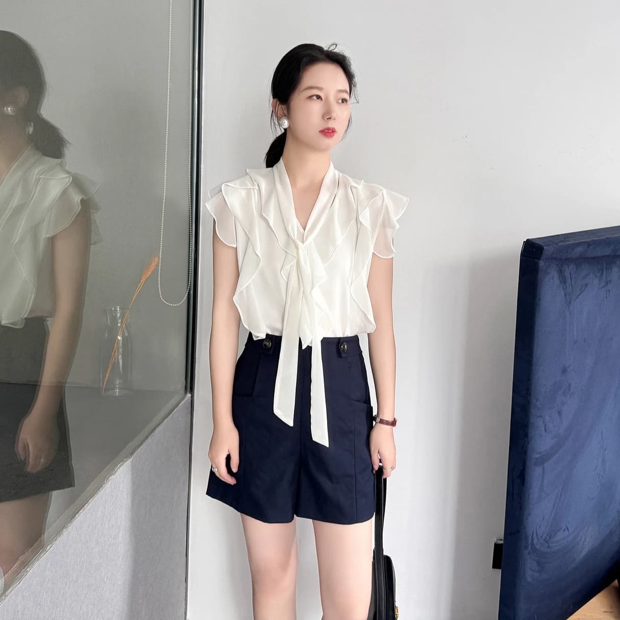 쉬폰 톱 여성용 짧은 소매 품격 경력 V넥 리본 여름 V넥 리본 쉬폰 톱 이미지 2