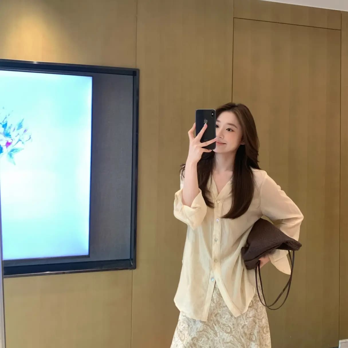 한 부서 부드러운 느슨함 센스 느긋한 바람 V넥 출퇴근 셔츠 이미지 3