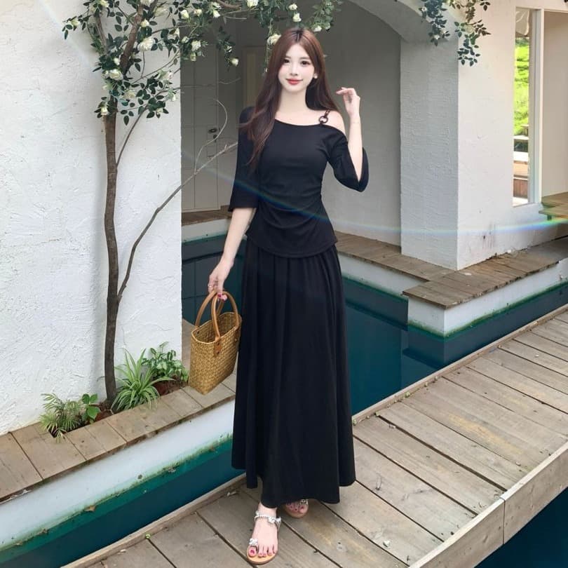 실사 지방 mm 여름 패션 비스듬한 칼라 오프숄더 슬립 반팔 티셔츠 여성 슬림해 보이는 표지 고기 맨위 반신 치마 세트 이미지 4