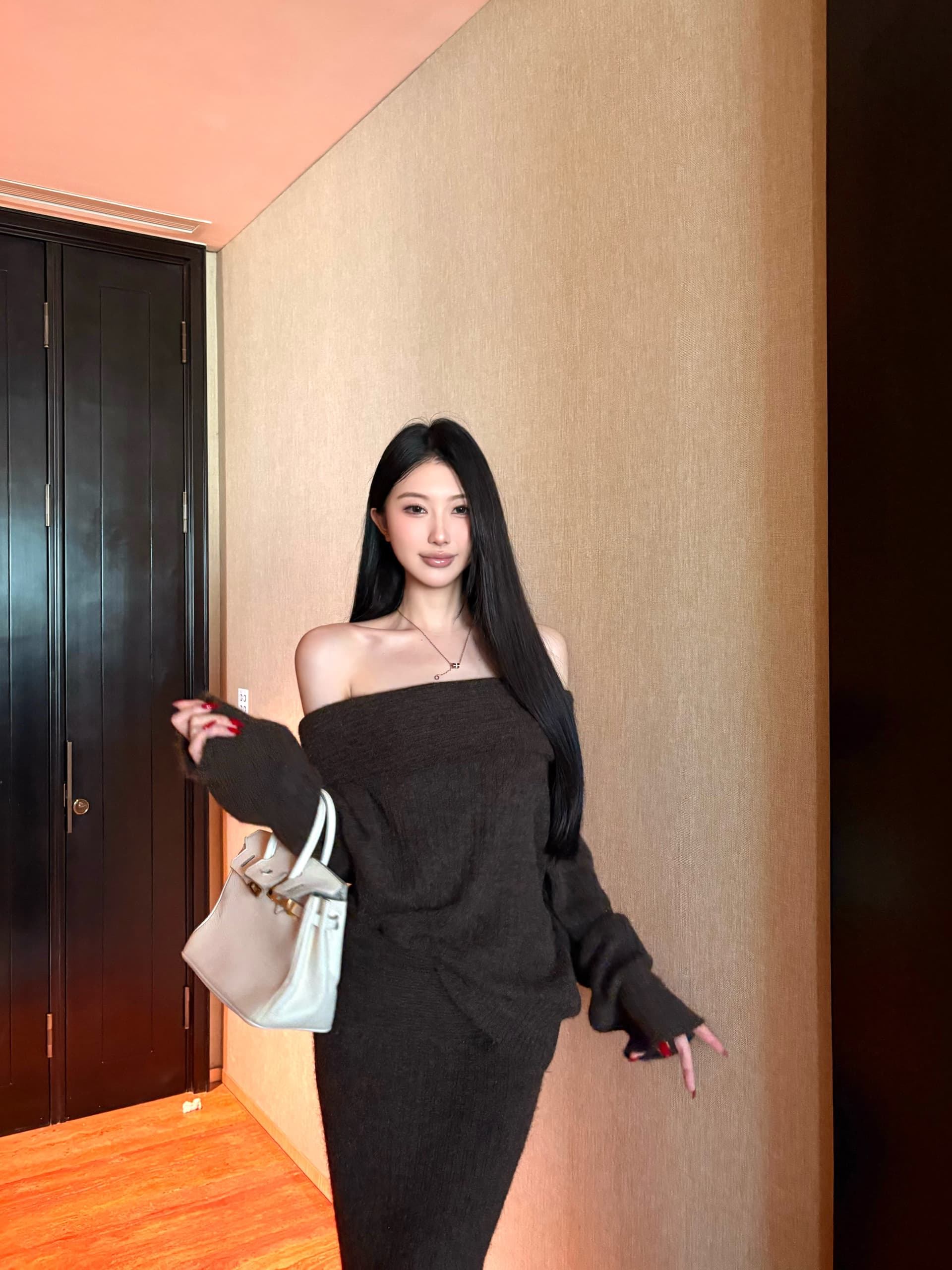 가을 겨울 패션 너구리 플러시 섹시함 보트넥 스웨터 뒤집다 측면 타이트 스커트 반신 스커트 여성복 상세 이미지 21