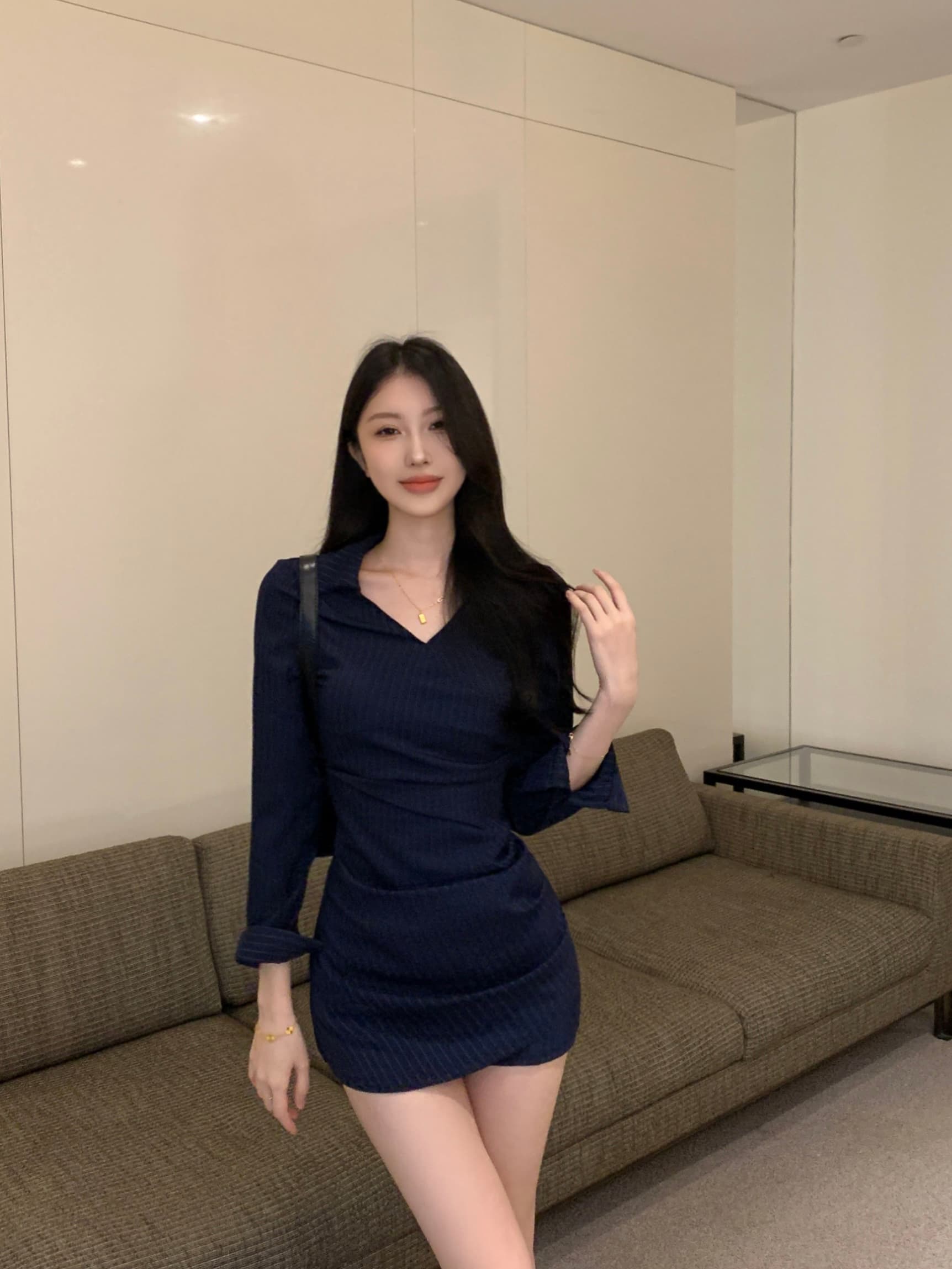 실사 정가 바람의 소리 자매 공격 레트로 몸매 가꾸기 슬림해 보이는 핫걸 드레스 V 넥 셔츠 미니 스커트 상세 이미지 6