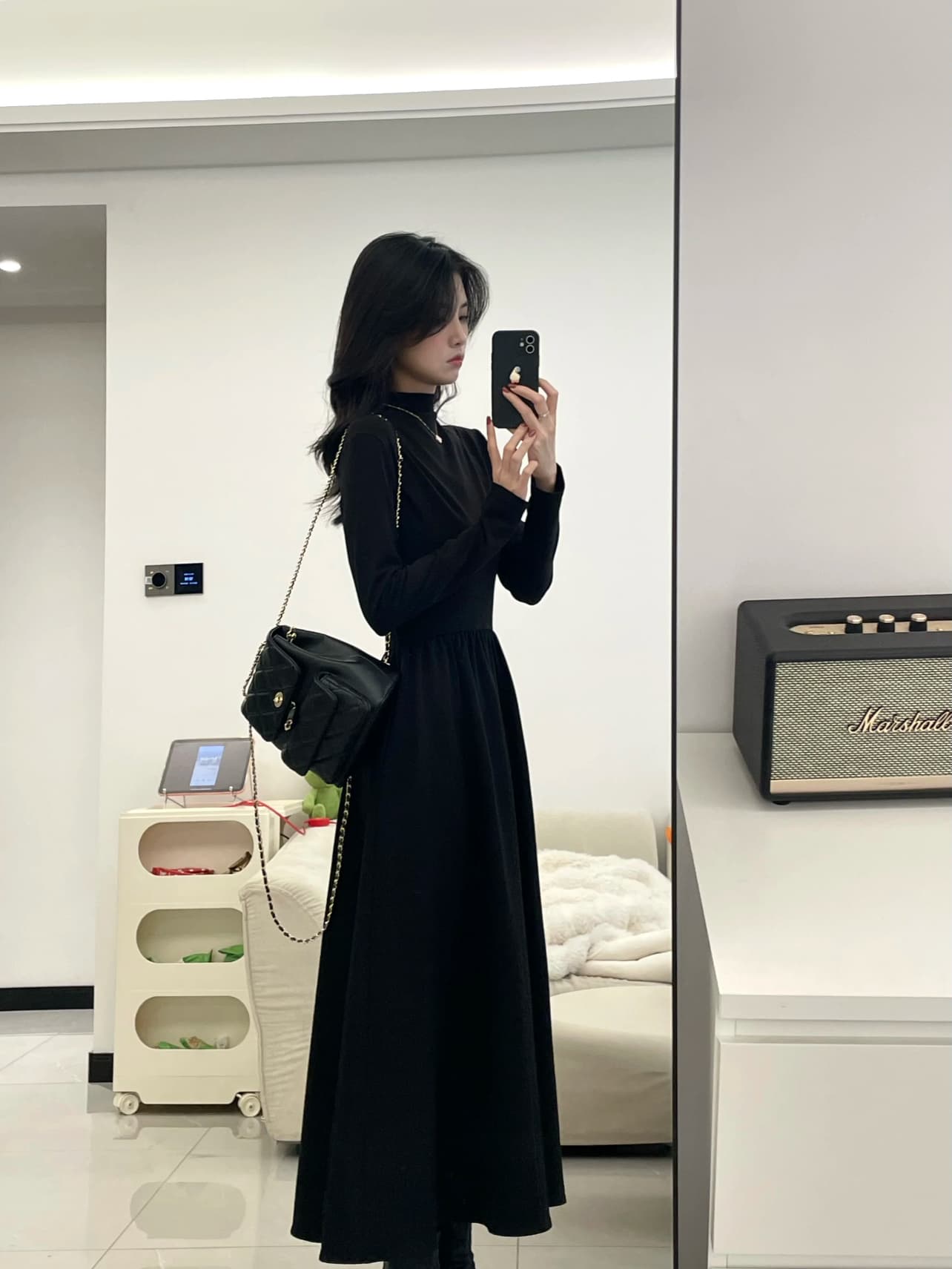 고급 센스 검정색 니트 드레스 길다 새로운 품격 그는 벤 바람 허리 수축 슬림해 보이는 길다 치마