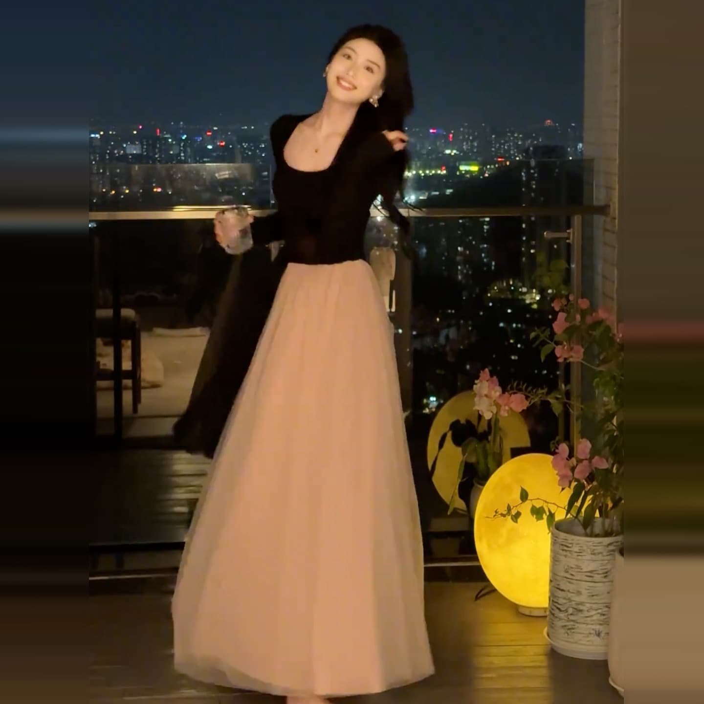 2025 가을 겨울철 새로운 프랑스식 고급 센스 품격 긴팔 드레스 아이들 부유 한 가족 천 골드 자이언트 잘 생긴 롱 스커트 상세 이미지 4