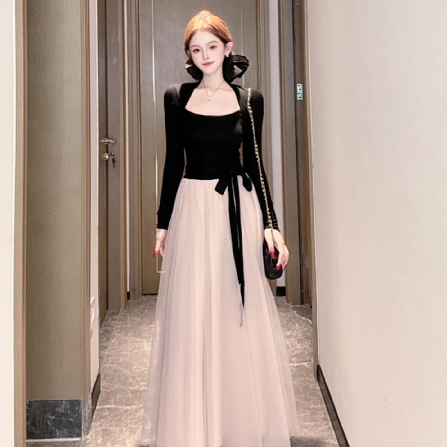 패션 부드러운 바람 배색 패치워크 라운드 넥 레이스업 긴팔 여성 드레스 가을 겨울 새로운 작은 대중 다용도 빅 플레어 스커트 상세 이미지 1