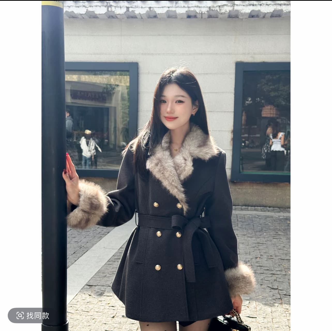 레트로 천 골드 분위기 센스 레이스업 모피 폴로 칼라 이중 버튼 모직 외투 여성 의류 2026 새로운 폭발 이미지 3