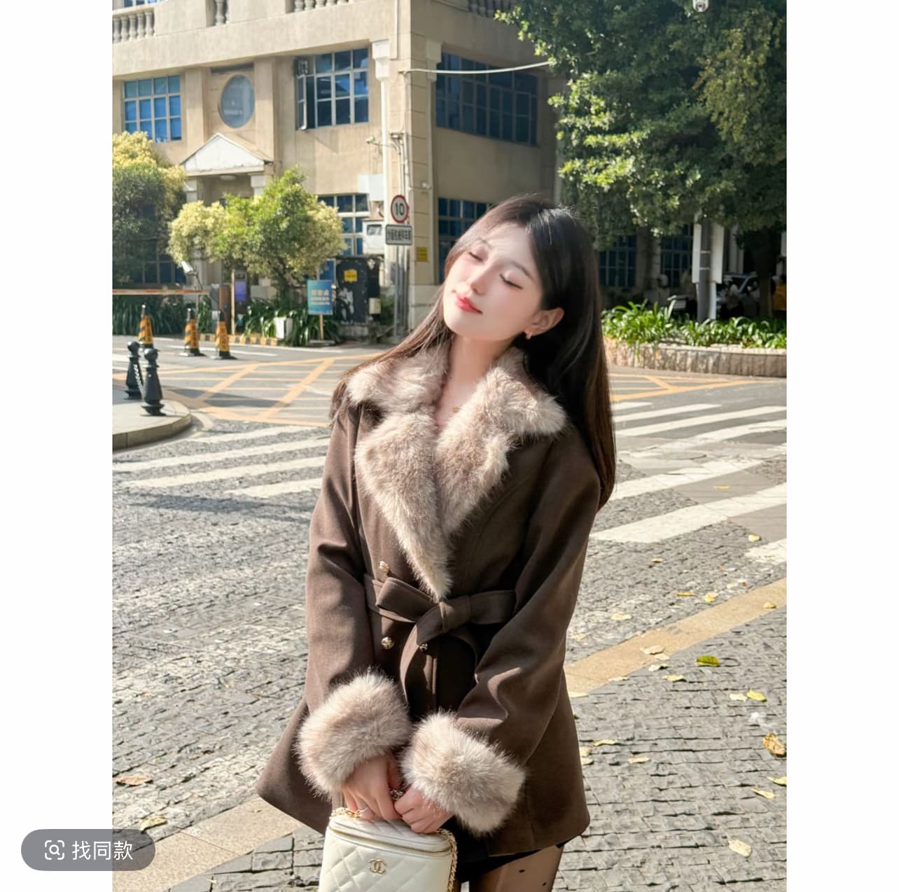 레트로 천 골드 분위기 센스 레이스업 모피 폴로 칼라 이중 버튼 모직 외투 여성 의류 2026 새로운 폭발