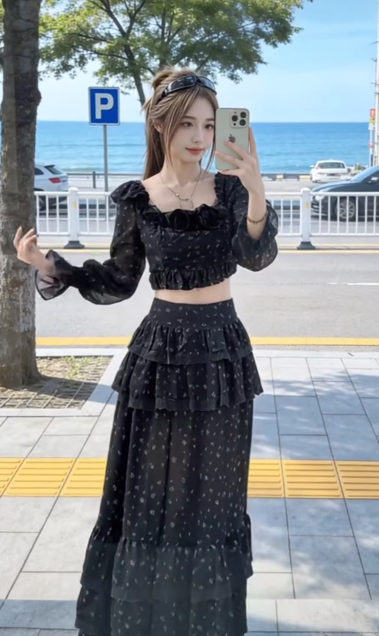 2026 봄 여름 새로운 프랑스식 레트로 휴가 무거운 작업 손 자수 레이스 조각 짧은 맨위 반신 치마 세트 여성 상세 이미지 2