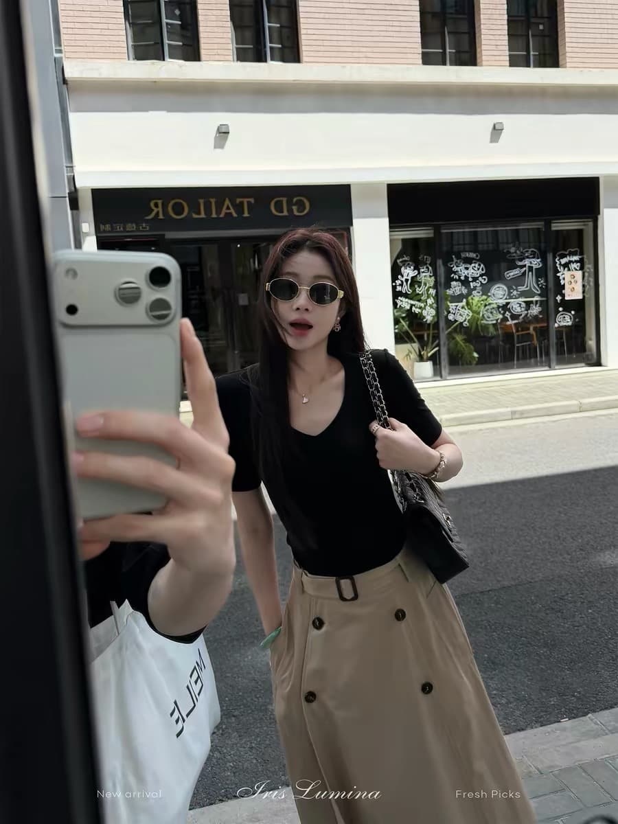 iris lumina 예약하기 어둡고 조용한 라이 경기 서울 코튼 teev 칼라 티셔츠 여름 단색 미니멀리즘 출퇴근 중간 소매 맨위