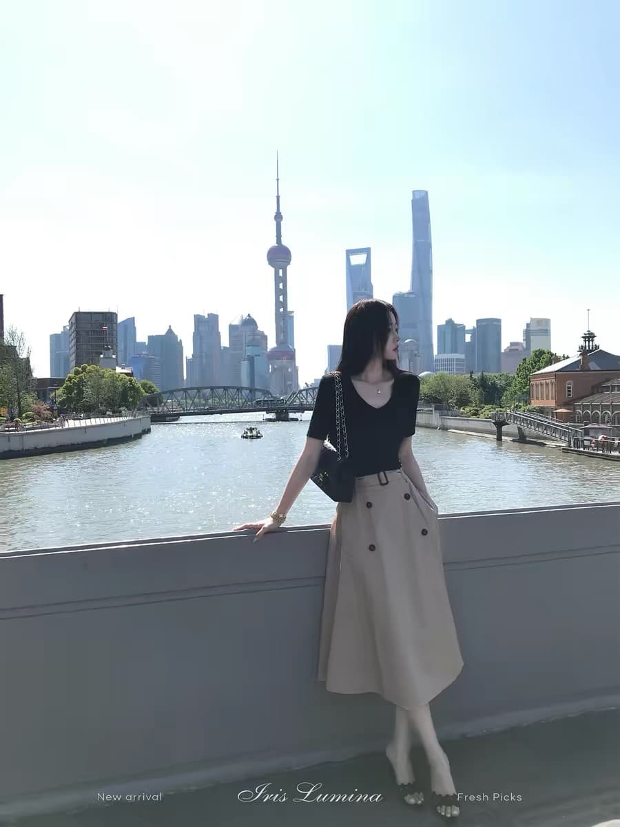 iris lumina 예약하기 어둡고 조용한 라이 경기 서울 코튼 teev 칼라 티셔츠 여름 단색 미니멀리즘 출퇴근 중간 소매 맨위 상세 이미지 3