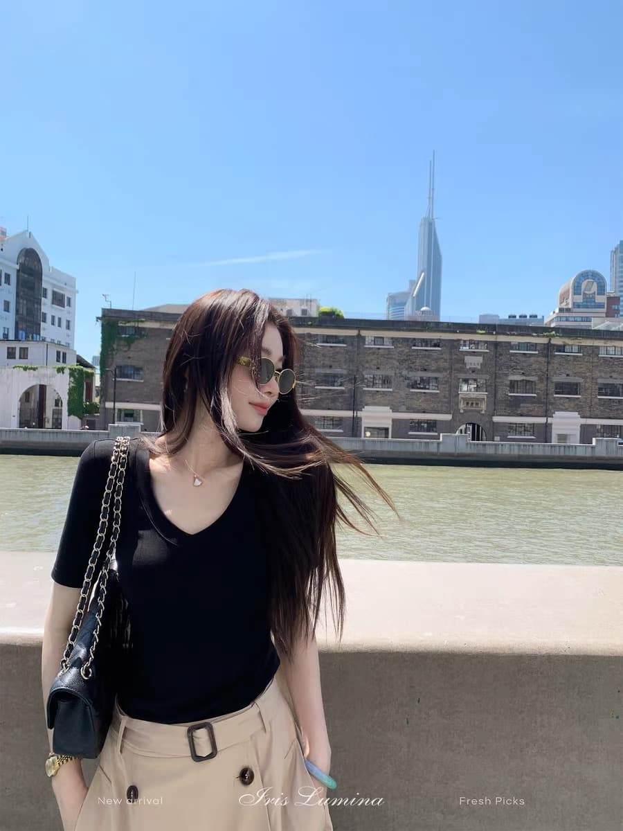 iris lumina 예약하기 어둡고 조용한 라이 경기 서울 코튼 teev 칼라 티셔츠 여름 단색 미니멀리즘 출퇴근 중간 소매 맨위 상세 이미지 5