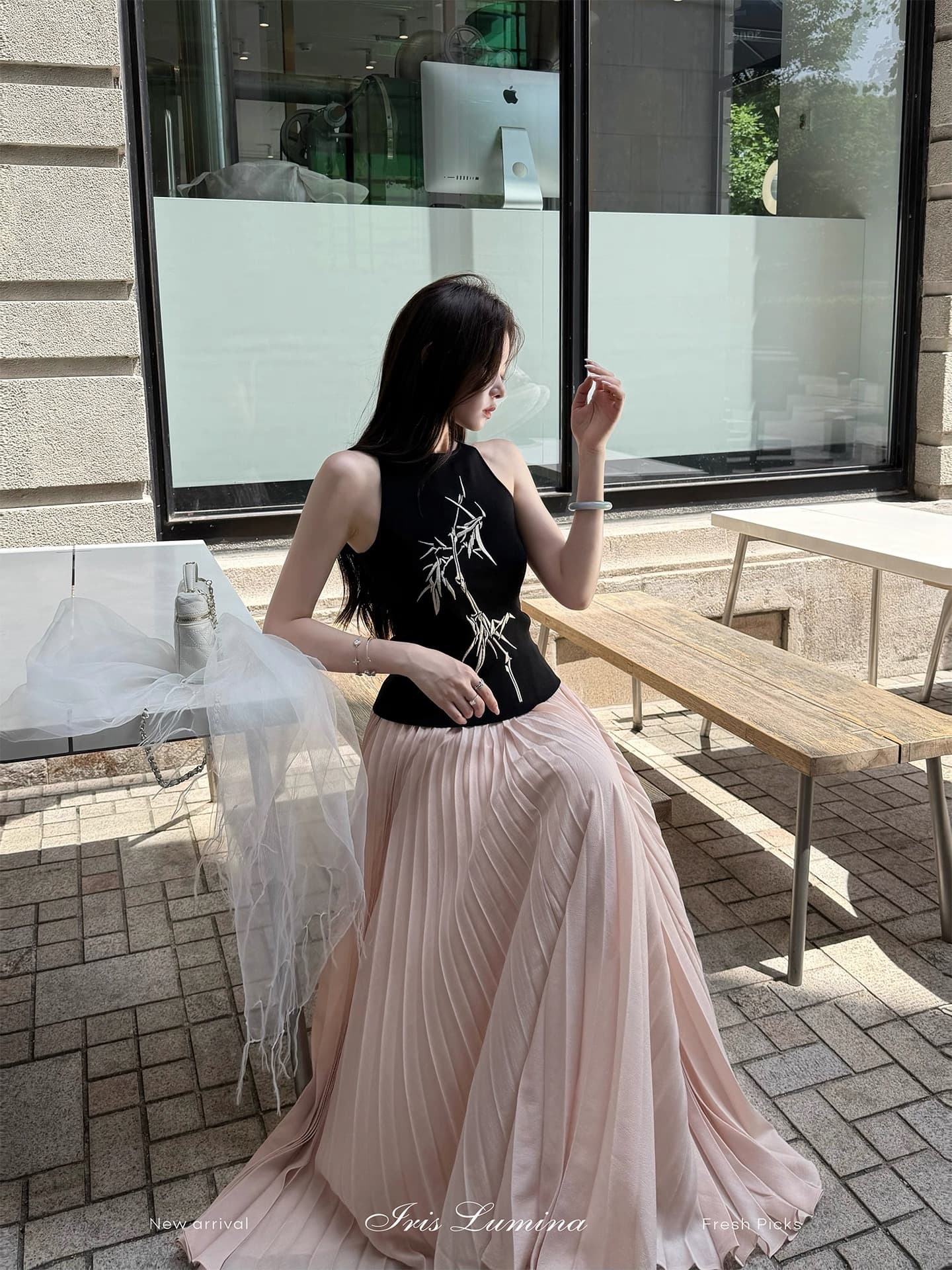 iris lumina 예약하기 어둡고 조용한 대나무 그림자 국풍 민소매 맨위 여성 여름 품격 슬림해 보이는 자수 조끼 슬립 이미지 3