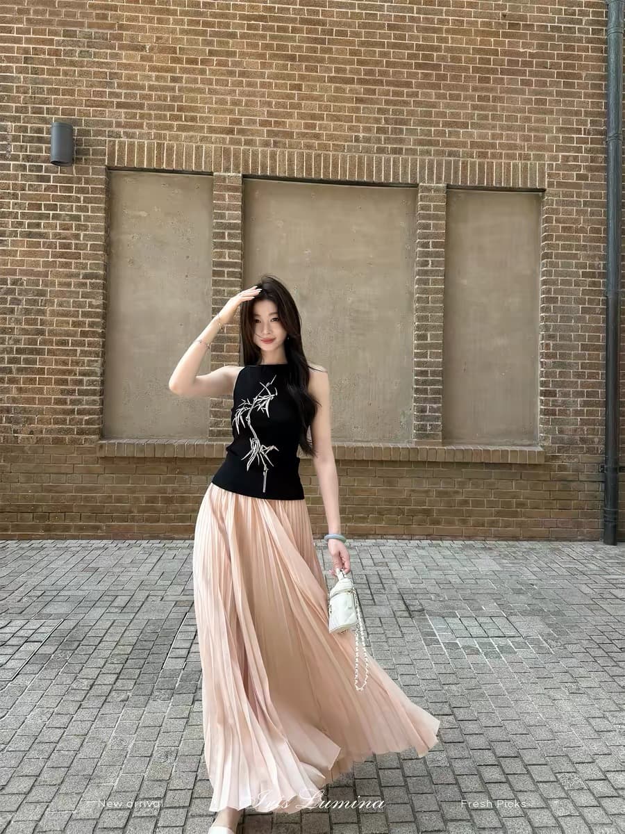 iris lumina 예약하기 어둡고 조용한 대나무 그림자 국풍 민소매 맨위 여성 여름 품격 슬림해 보이는 자수 조끼 슬립 상세 이미지 2
