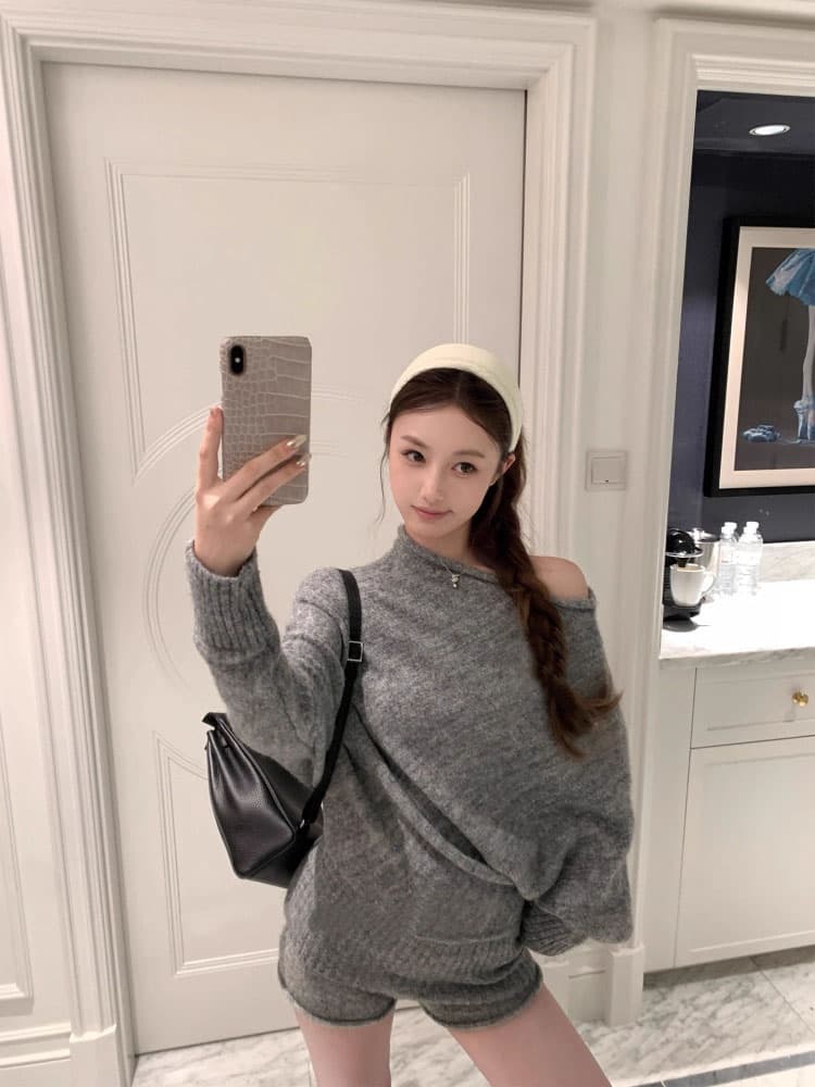 한 부서 고급 센스 세트 여성 가을 겨울 느긋한 니트 비스듬한 어깨 긴팔 스웨터 작은 키 캐주얼 반바지 투피스 세트 상세 이미지 2
