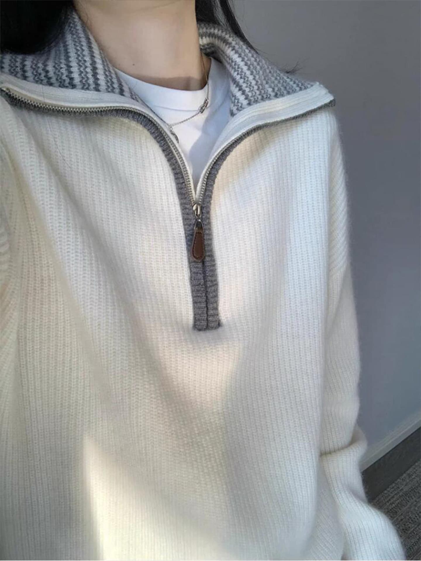 분위기 센스 검정색 하프 지퍼 폴로 칼라 스웨터 여자 가을 겨울 인사이드 가져 가라. 캐주얼 루즈핏 반 개방 칼라 니트 스웨터 맨위 두꺼움 이미지 3