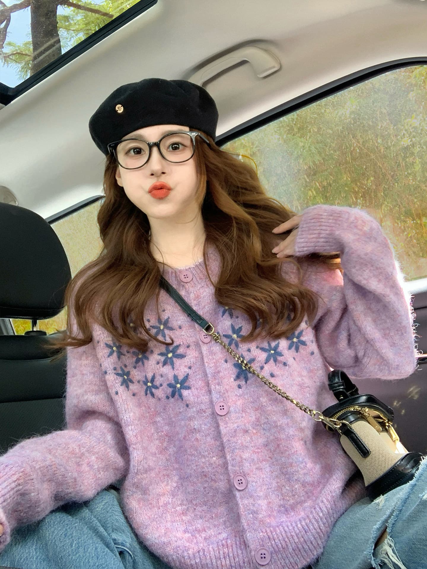 보라색 꽃 자수 스웨터 여성 코트 2026 새로운 가을 겨울 작은 샤넬 스타일 레트로 부드러운 바람 니트 오픈 가디건 두꺼움 상세 이미지 1