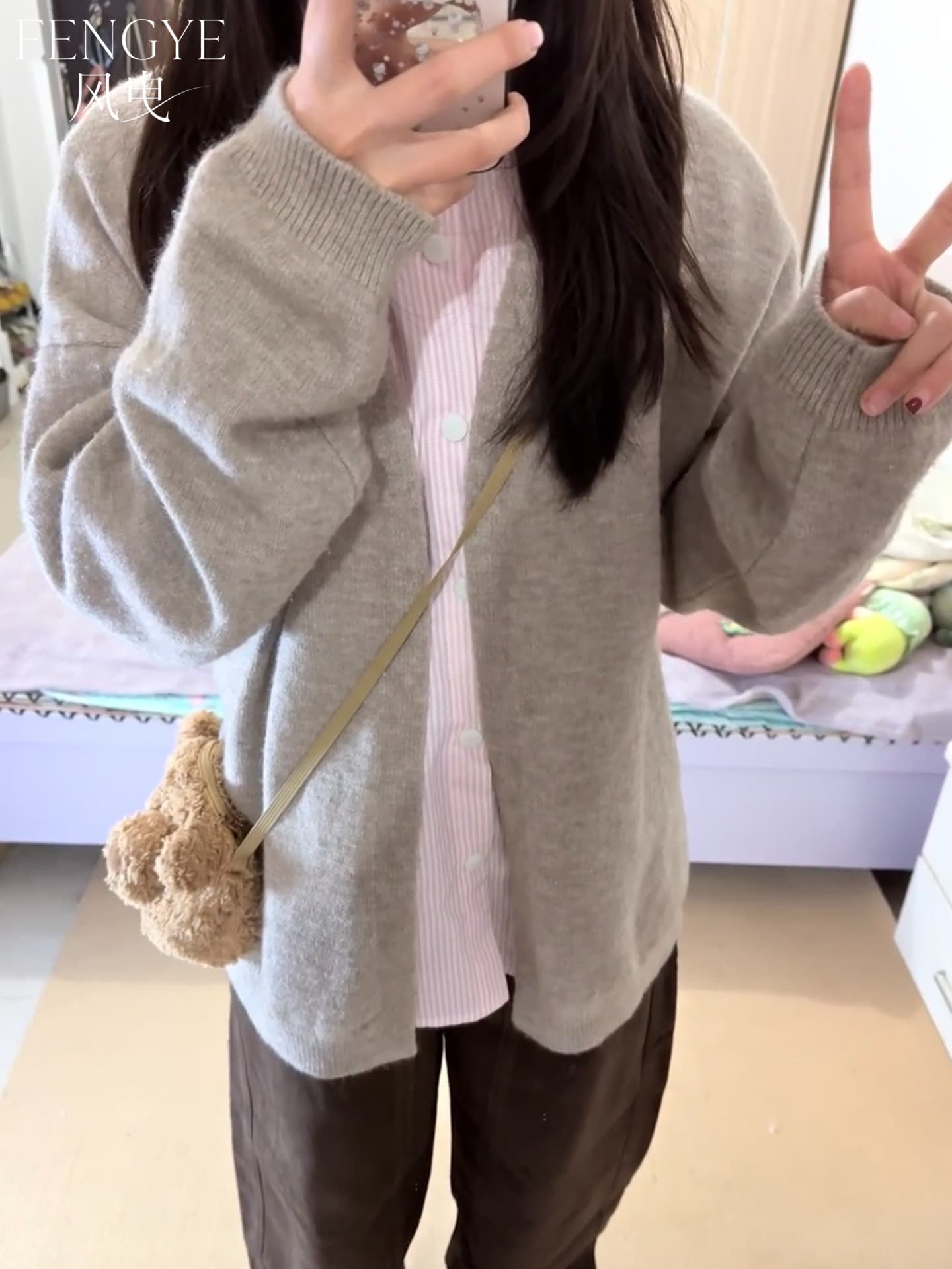 v 칼라 회색 니트 오픈 가디건 여성 가을 루즈핏 느긋한 바람 부드러운 찹쌀 스웨터 코트 캐주얼 다용도 외출용 맨위 상세 이미지 3