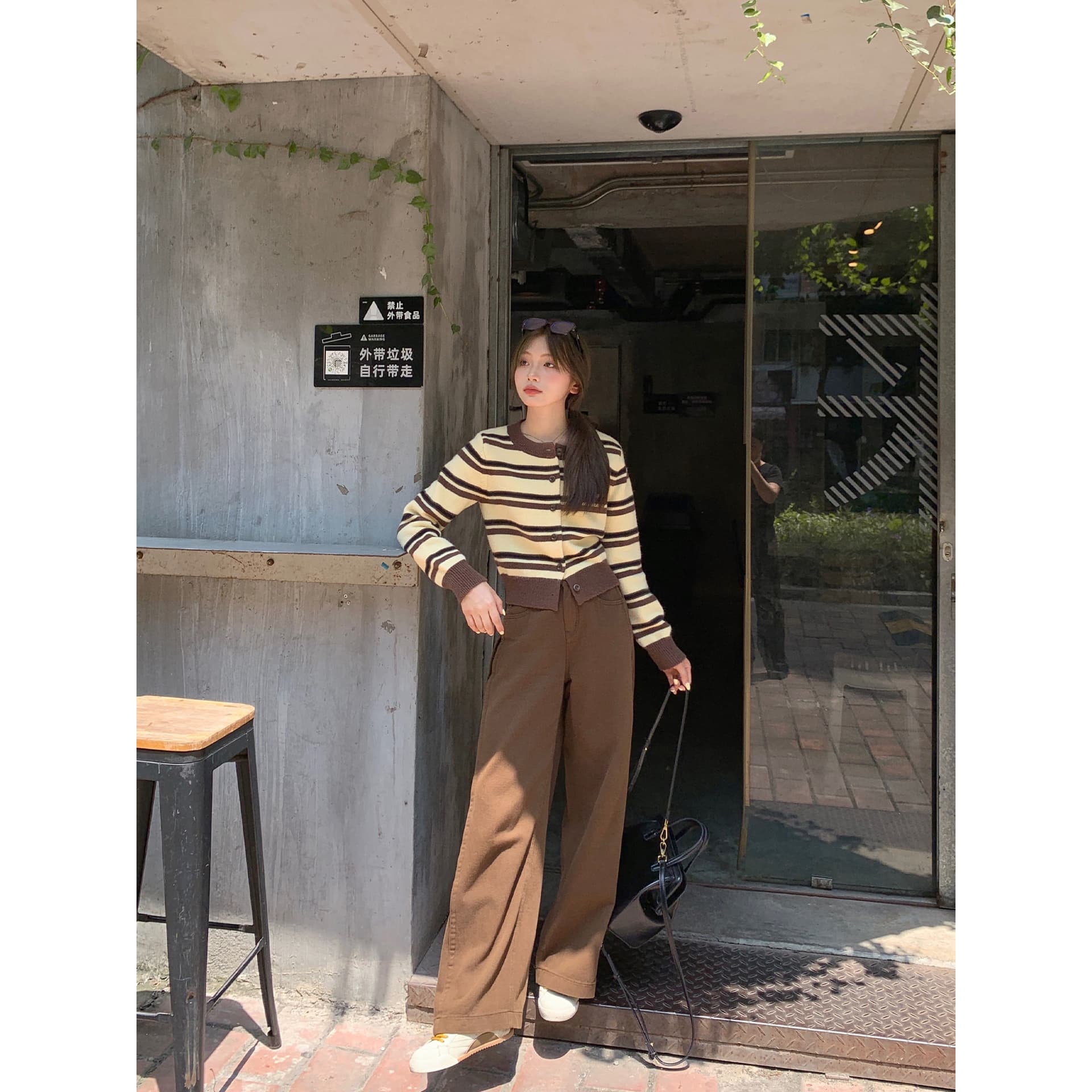 케이크를 잘라 직접 만든 작은 키 가을 새로운 맨위 여성 디자인 센스 다용도 패션 회색 스트라이프 긴팔 스웨터 상세 이미지 2