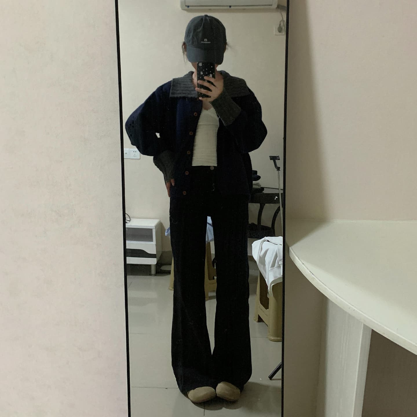 해군 명중 회색 빅 칼라 니트 오픈 가디건 여성 이른 가을 레트로 루즈핏 쇼트 스타일 꽈배기 패치워크 부드러운 찹쌀 스웨터 코트 상세 이미지 4
