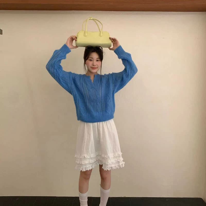 V넥 풀오버 스웨터 여자 모헤어 파란색 스웨터 이른 봄 새로운 부드러운 찹쌀 여성 얇은 스타일 홀로우 아웃 니트 스웨터 맨위 상세 이미지 2
