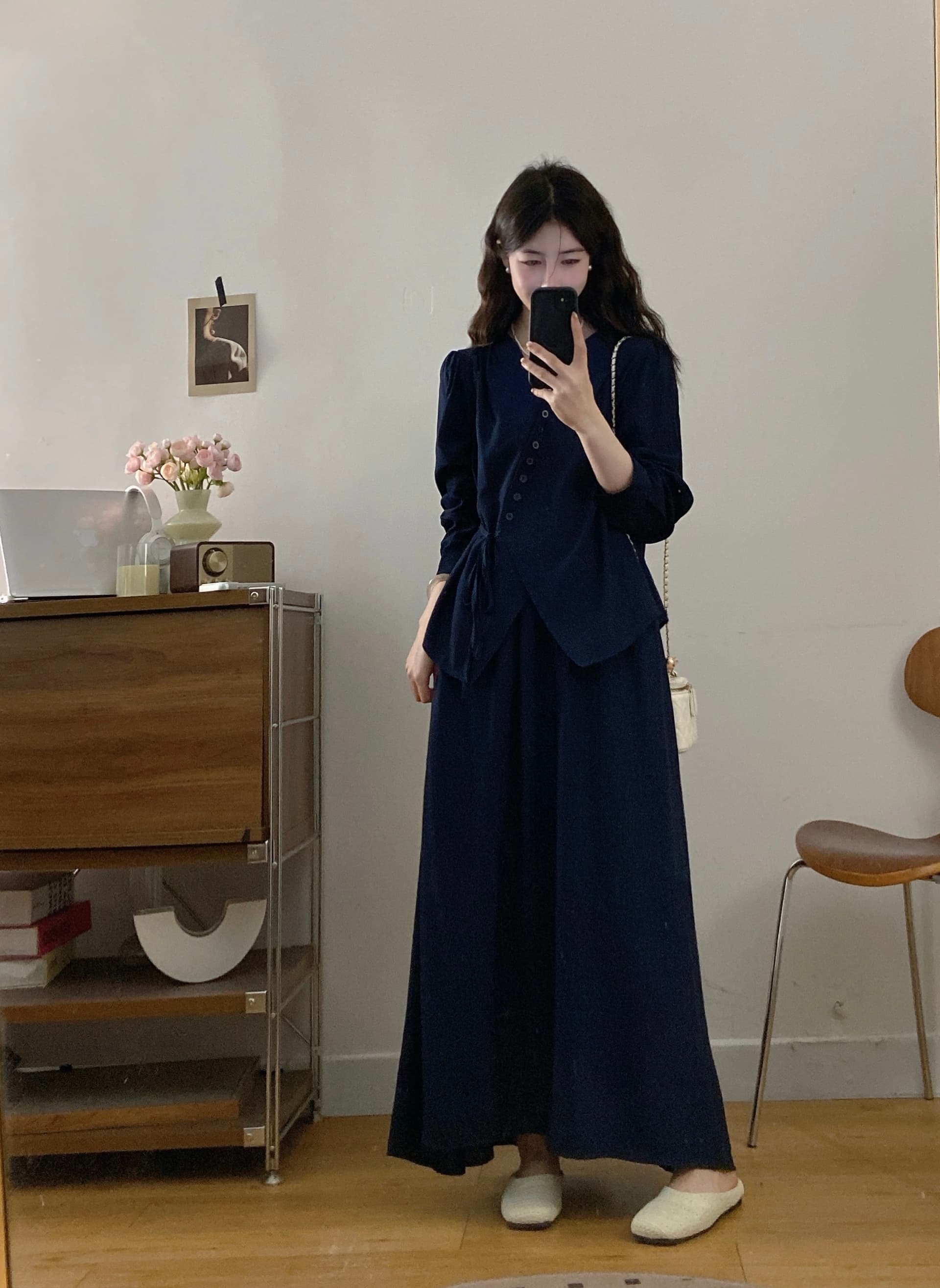 프랑스식 허리 수축 품격 세트 여성 2026 봄 빅 사이즈 지방 mm 레이스 업 셔츠 슬림해 보이는 반신 스커트 투피스 세트 이미지 2
