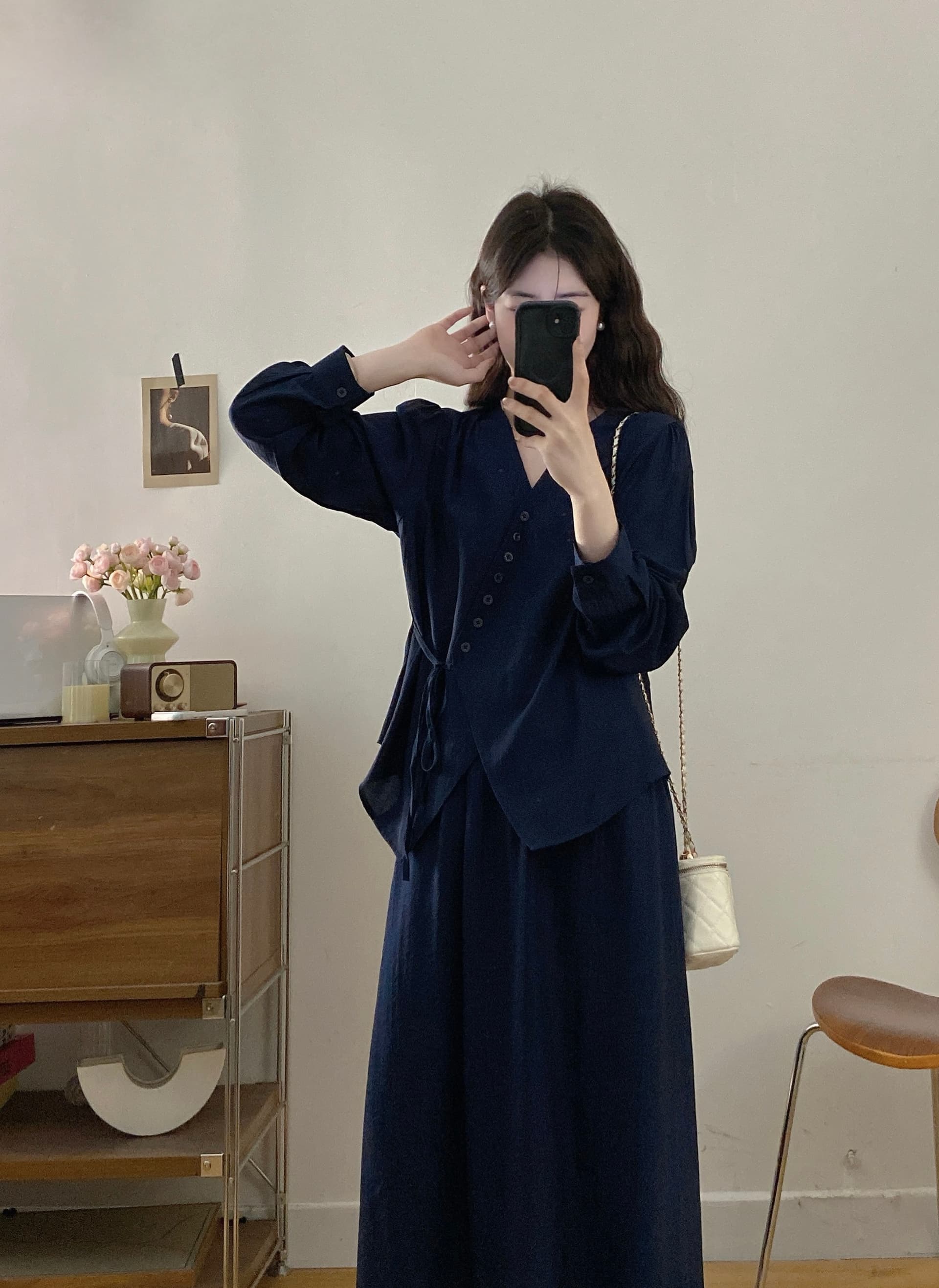프랑스식 허리 수축 품격 세트 여성 2026 봄 빅 사이즈 지방 mm 레이스 업 셔츠 슬림해 보이는 반신 스커트 투피스 세트 이미지 4