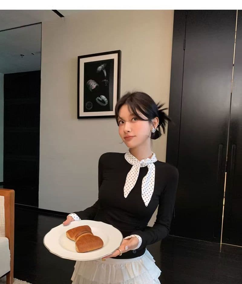 원본 품질 프랑스식 디자인 센스 도트 무늬 배색 패치워크 허리 수축 단추 티셔츠 여성 2026 봄 새로운 이미지 3