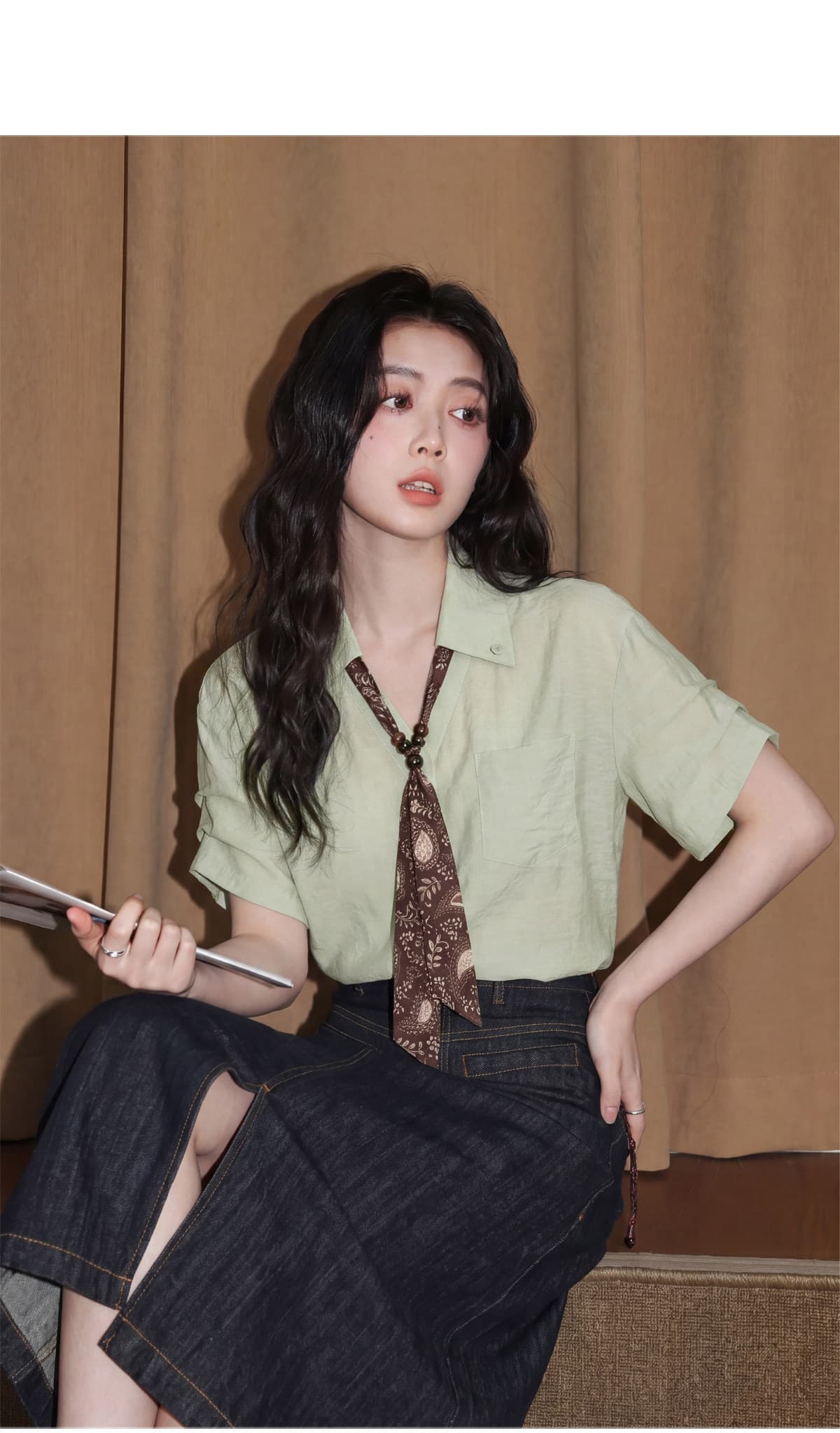 핑크색 V넥 반팔 여성 셔츠 여름 2026 새로운 품격 자이언트 잘 생긴 스카프 넥타이 셔츠 고유 한 맨위 상세 이미지 13