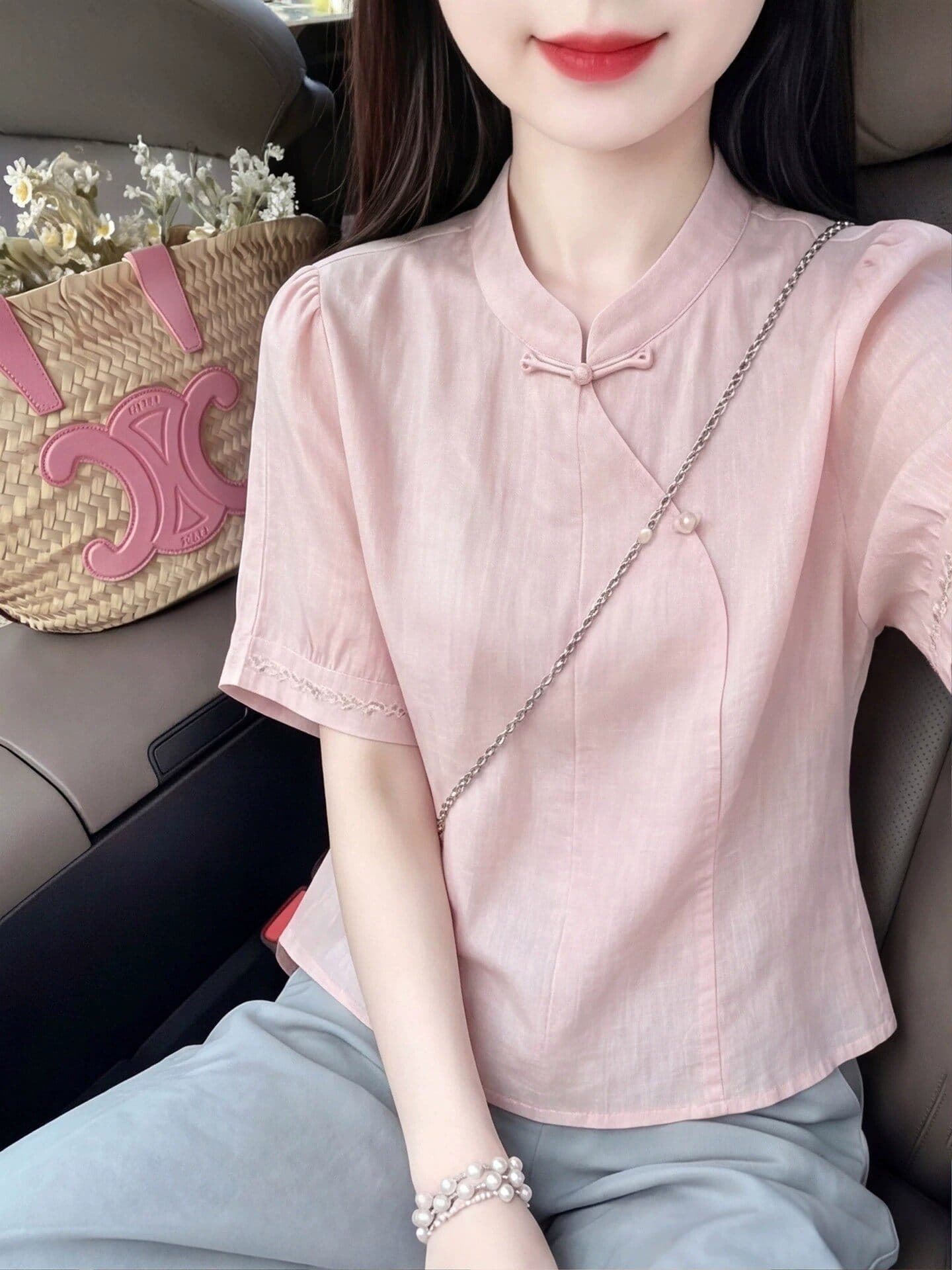 핑크색 새로운 중식 스탠드 칼라 단추 여성 셔츠 여름 비스듬한 襟 진주 버클 거품 소매 개선 치파오 반팔 맨위