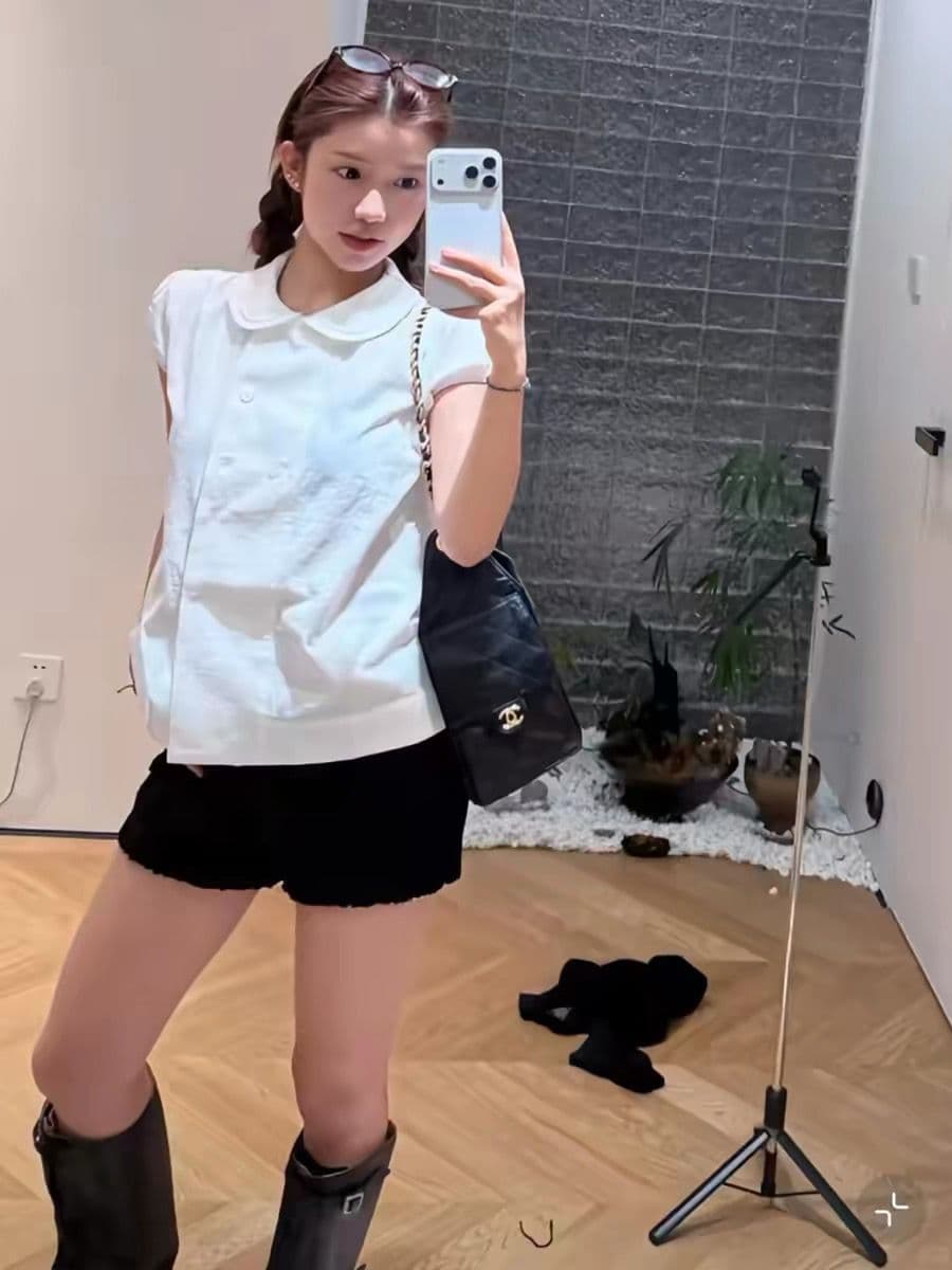 화이트 베이비 칼라 반팔 여성 셔츠 2026 여름 한 부서 작은 키 셔츠 루즈핏 거품 소매 맨위 여성 상세 이미지 2