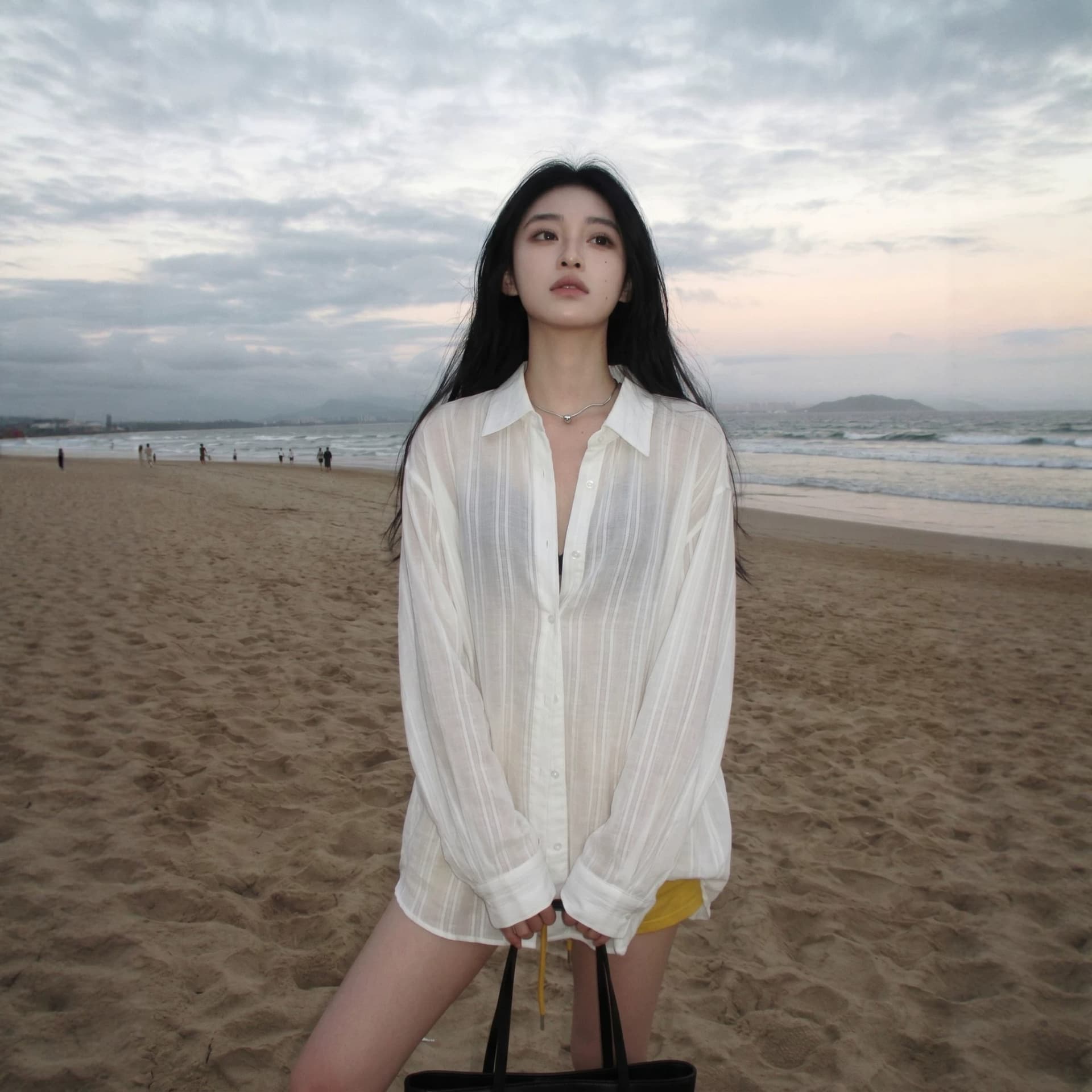 화이트 스트라이프 긴팔 여성 셔츠 디자인 센스 외부 가져 가라. 자외선 차단 셔츠 루즈핏 얇은 스타일 품격 맨위