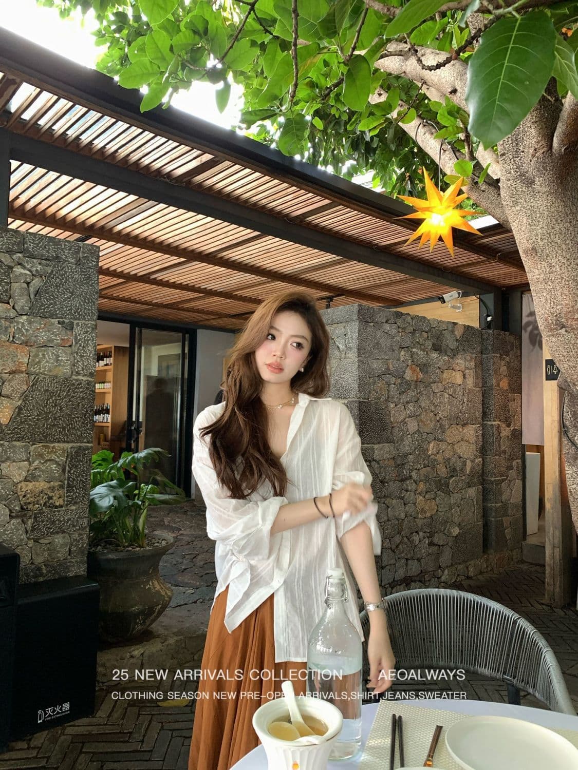 화이트 오래된 돈 바람 질감 센스 루즈핏 세로 줄무늬 화이트 여성 셔츠 한국 스타일 얇고 가벼운 긴팔 셔츠 ins 이미지 3