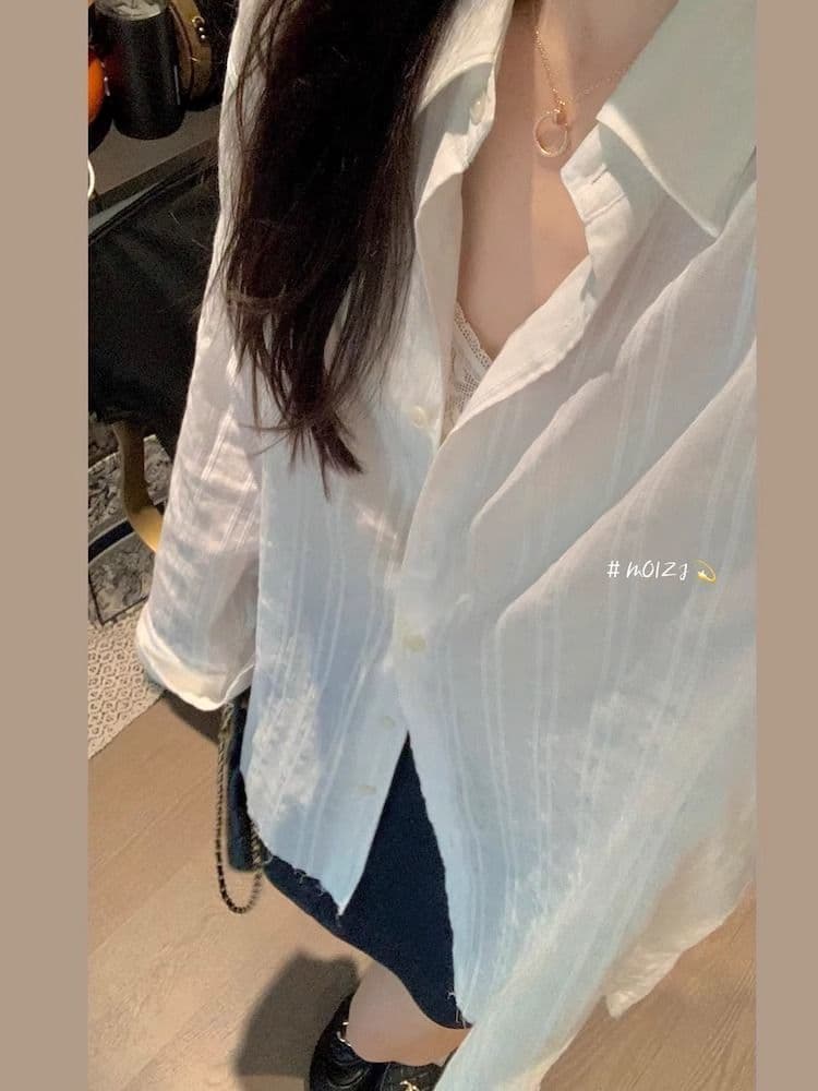 화이트 오래된 돈 바람 질감 센스 루즈핏 세로 줄무늬 화이트 여성 셔츠 한국 스타일 얇고 가벼운 긴팔 셔츠 ins 이미지 3